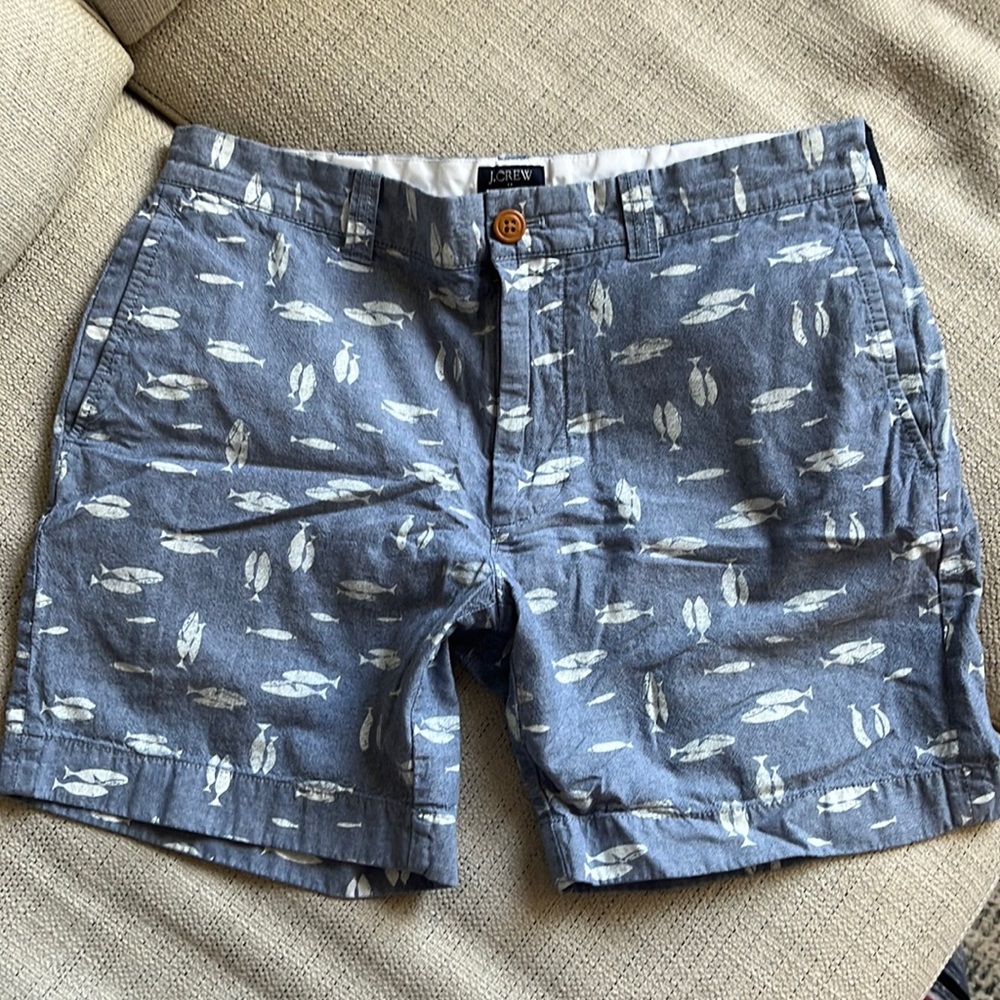 J Crew chambray fish / whale print blue shorts 31 x 6” inseam